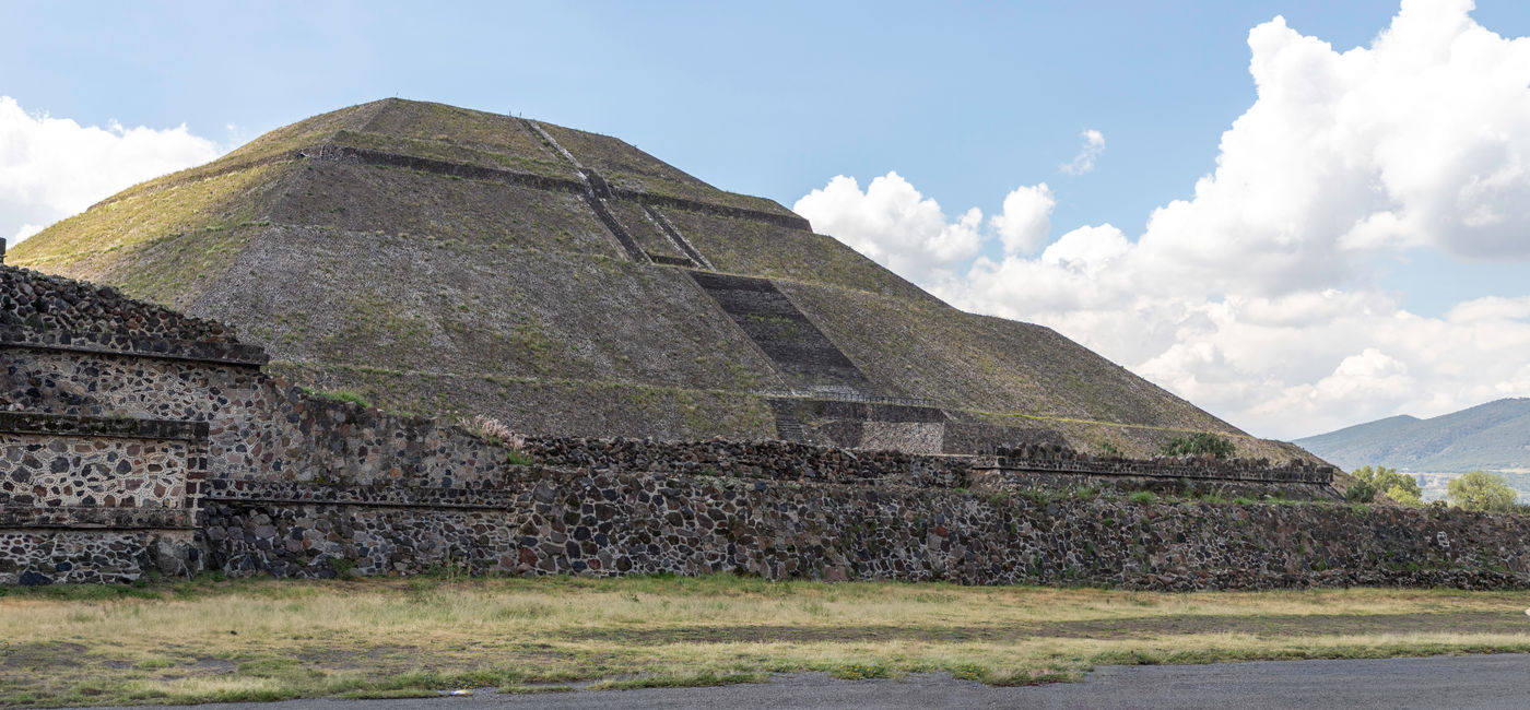 Image: The Pyramid of the Sun, Teotihuacán, Mexico (Photo Credit: Isaias/Adobe Stock)