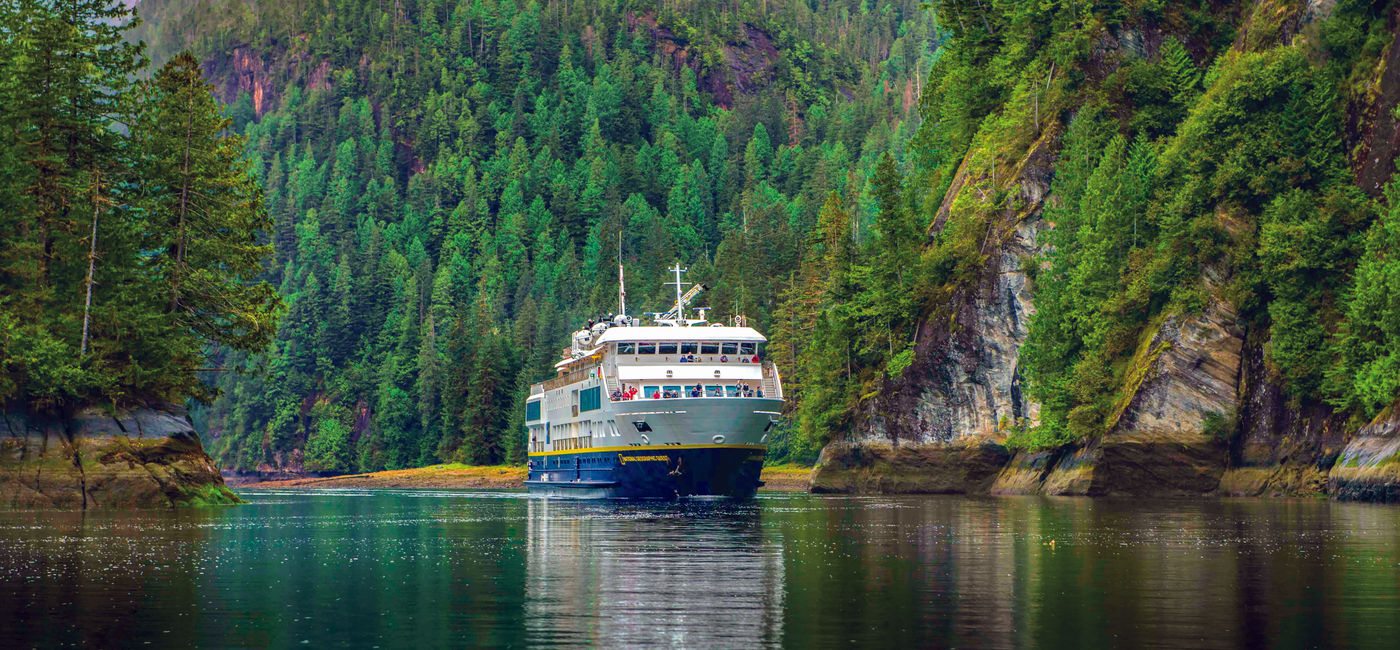 Image: National Geographic Quest in Alaska (Photo Credit: National Geographic-Lindblad Expeditions)