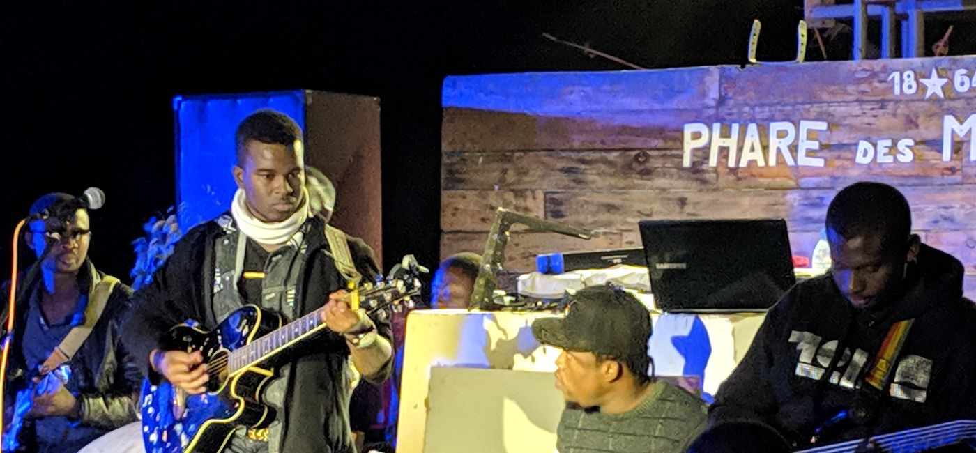 Image: Musique à la Phare des Mamelles, Dakar (Photo Credit: Bert Archer)