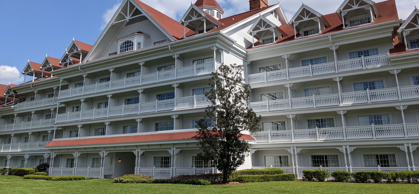 Image: Grand Floridian at Walt Disney World (Photo via Lauren Bowman)