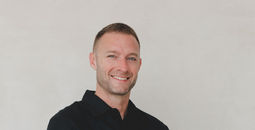 Scott Largay, Largay Travel