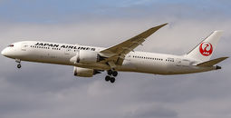 Japan Airlines Boeing 787-9 Dreamliner