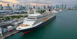 Cunard’s Queen Elizabeth arrives at PortMiami.