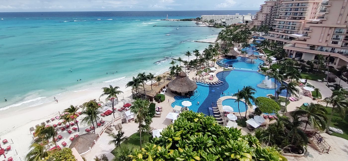 Image: Grand Fiesta Americana Coral Beach (Photo Credit: Greg Custer)