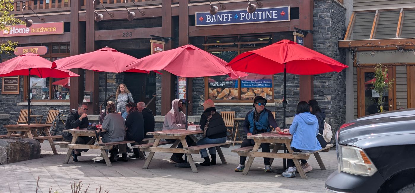 Image: Poutine à Banff (Photo Credit: Bert Archer)