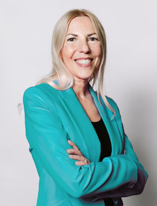 Lynn Chayer, WestJet