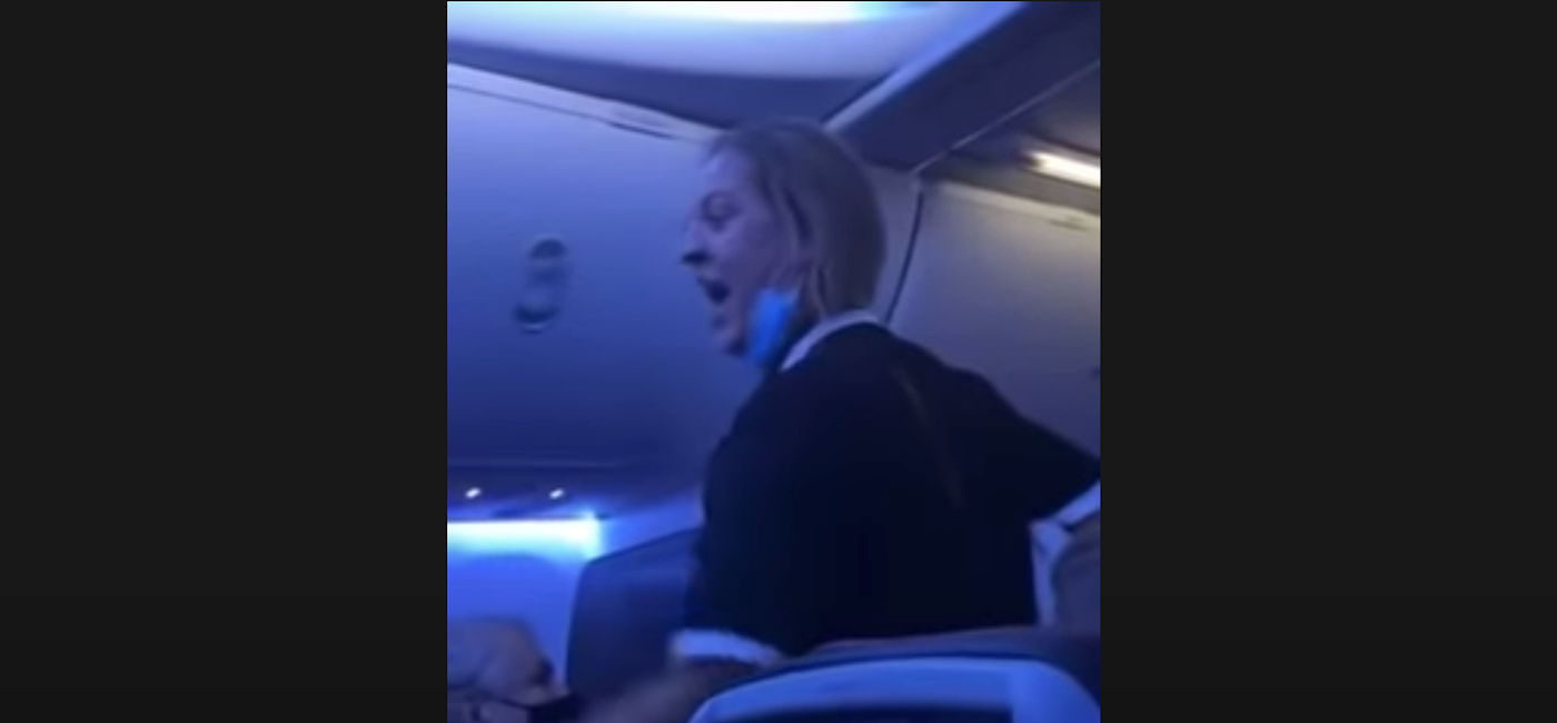 Image: Unruly passenger Kelci Cashman, who was removed from an American Airlines flight. (image via YouTube/Paddle Your Own Kanoo)