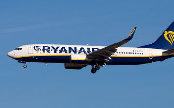 Ryanair Boeing 737-800.