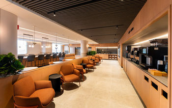 Air Canada cafe at YUL