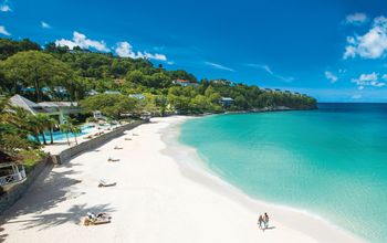 Sandals Regency La Toc