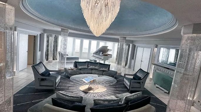 Disney’s Stunning New ‘Frozen’ Elsa Ice Palace Suite