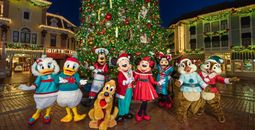 Mickey Mouse, friends, characters, holidays, Christmas, seasonal, attire, outfits, clothes, apparel, costumes