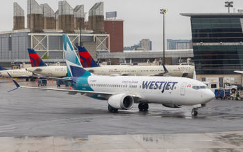 WestJet, Boeing 737-8 Max, Boston Logan international airport, BOS, boston airport