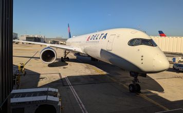 Delta Airlines plane