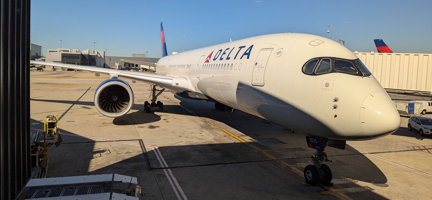 Image: Delta Airlines plane (Photo Credit: Eric Bowman)
