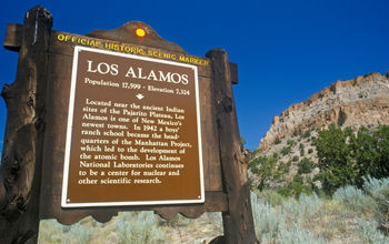 Sign at the entrance to Los Alamos, New Mexico