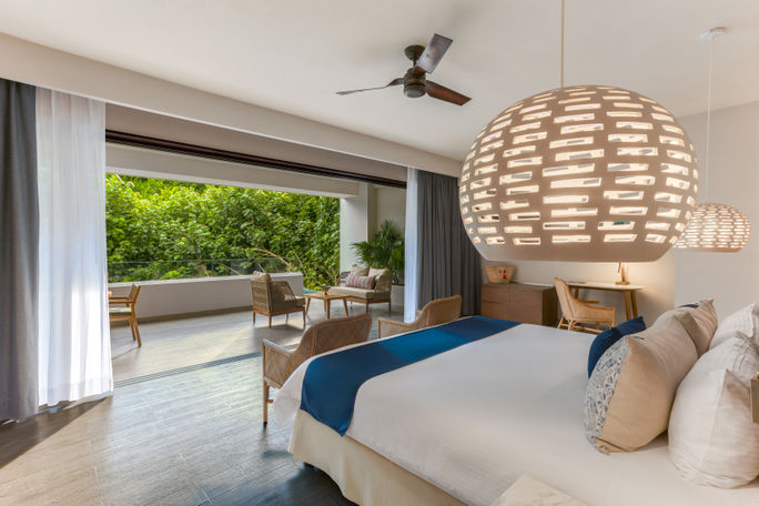 Armony Marival Allure Junior Suite swim up jungle view