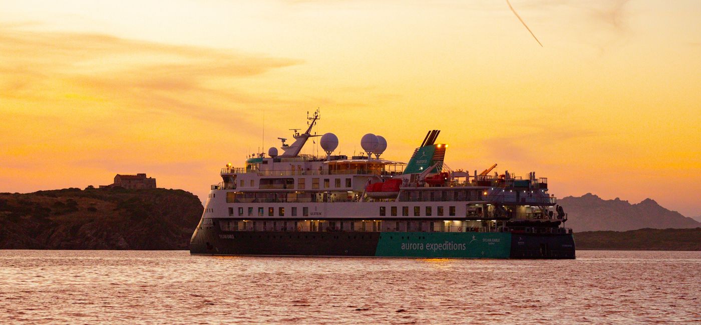 Image: Sylvia Earle. (Photo Credit: Aurora Expeditions)