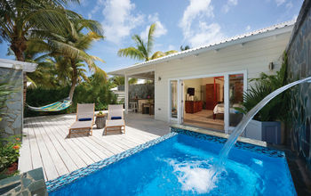 Premium Plunge Pool in Butler Suite. (photo courtesy of Serenity at Coconut Bay)