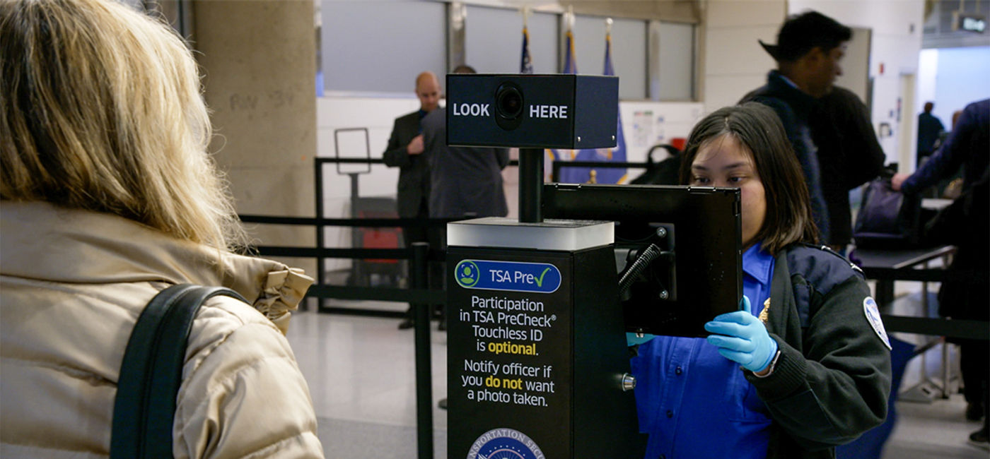 Image: TSA touchless ID checkpoint (Photo Credit: American Airlines)
