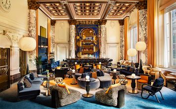 W New York C Union Square Unveils $100 Makeover
