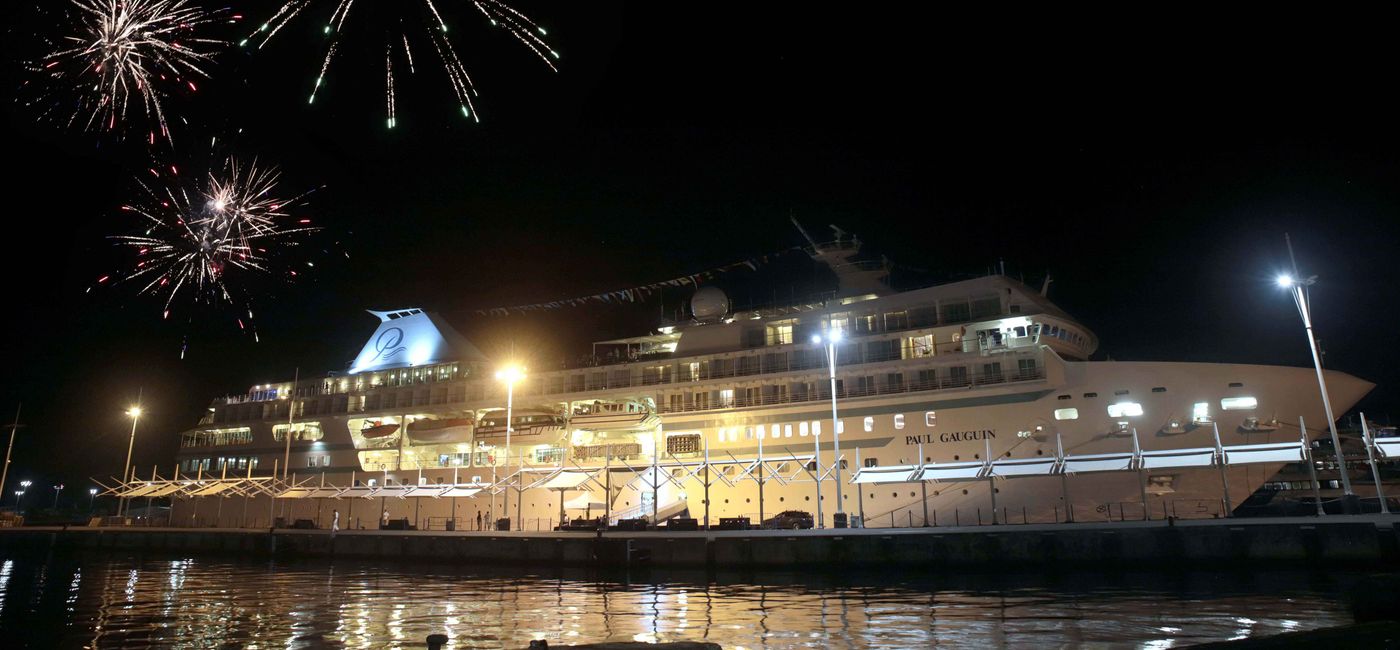 Image: Fireworks on the Gauguin for the 25th anniversary celebration. (Source: Paul Gauguin Cruises)