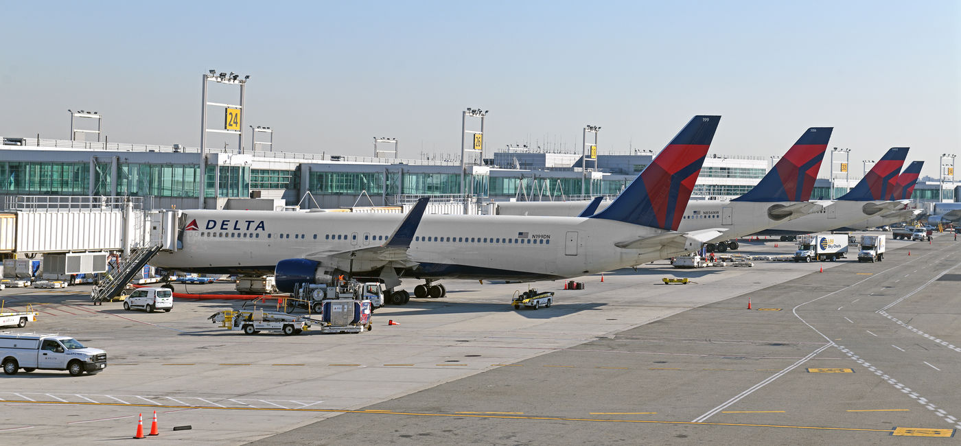 Image: Delta Air Lines planes at JFK Airport. (Photo Credit: valeriyap/Adobe)