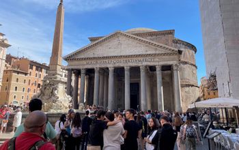 Rome crowds