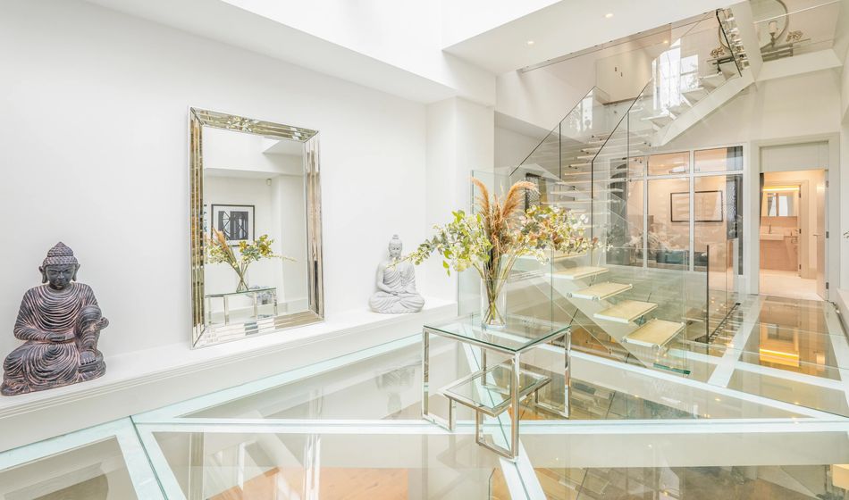 Rental Escapes Adds Villas in London, Mallorca