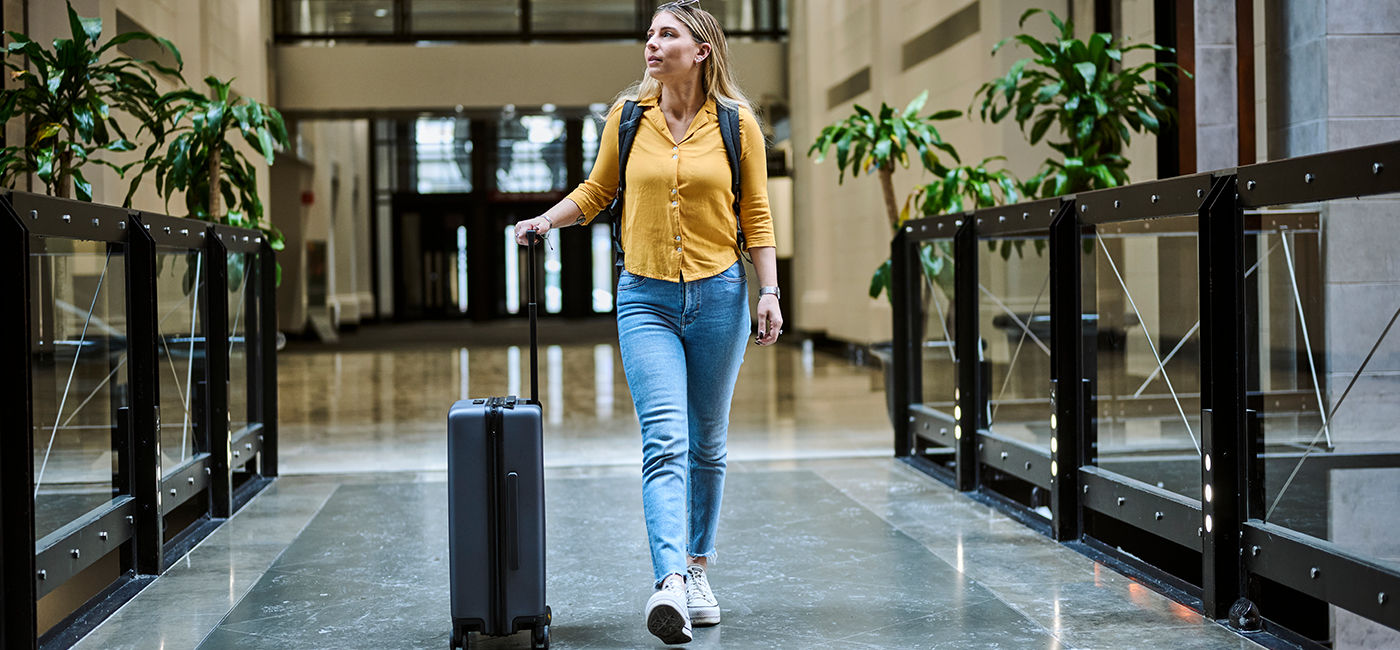 Image: Solo female traveler (Photo Credit: justfly.com)