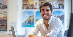 Travel advisor working at an agency.