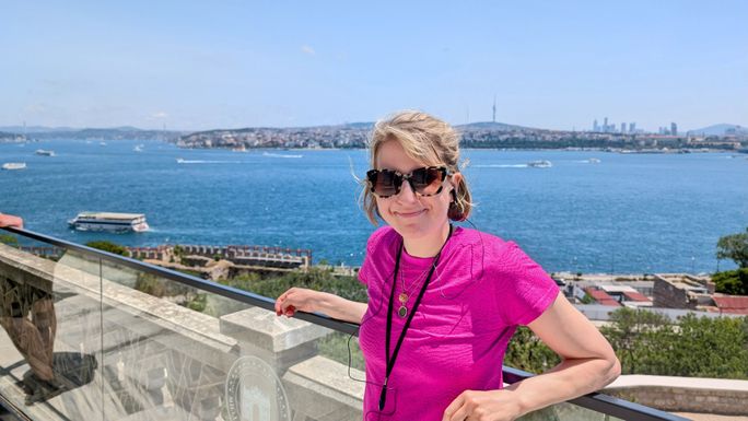 Rebecca Gade-Sawicki, Veggies Abroad