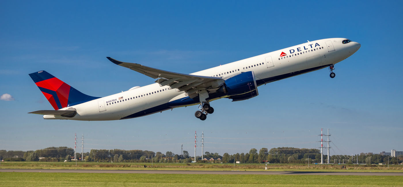Image: Delta Air Lines plane taking off. (Photo Credit: kamilpetran/Adobe)