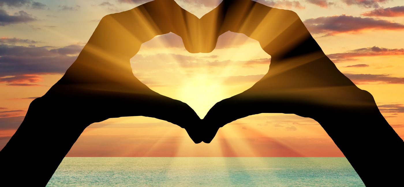 Image: Silhouette of the heart of gesture of hands (Photo Credit: Prazis Images / Adobe Stock)
