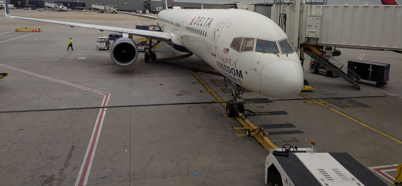 Image: Delta Airlines plane (Photo Credit: Eric Bowman)
