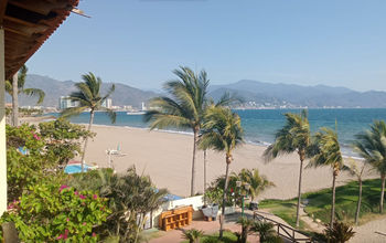 Mexican beaches are favorite destinations for Americans and Canadians