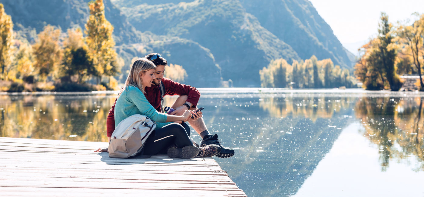 Image: Couple hiking the outdoors. (Photo Credit: nenetus/Adobe)