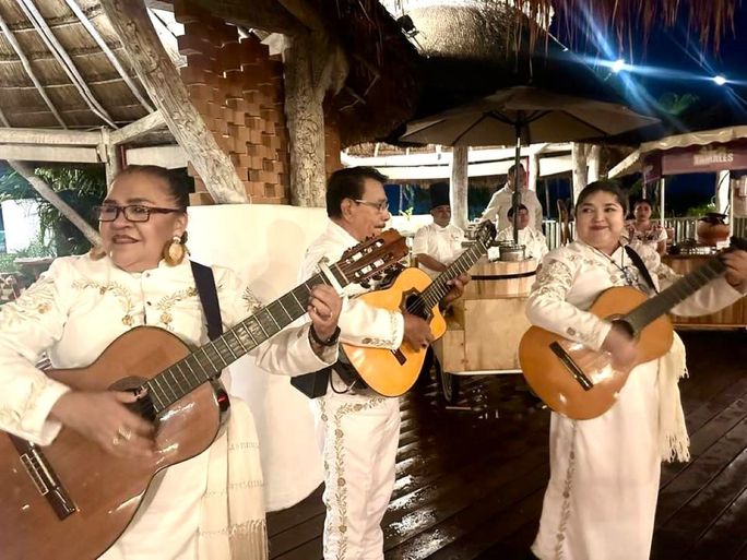 Mariachi Band at Casa Madre- Marriott Cancun All-Inclusive