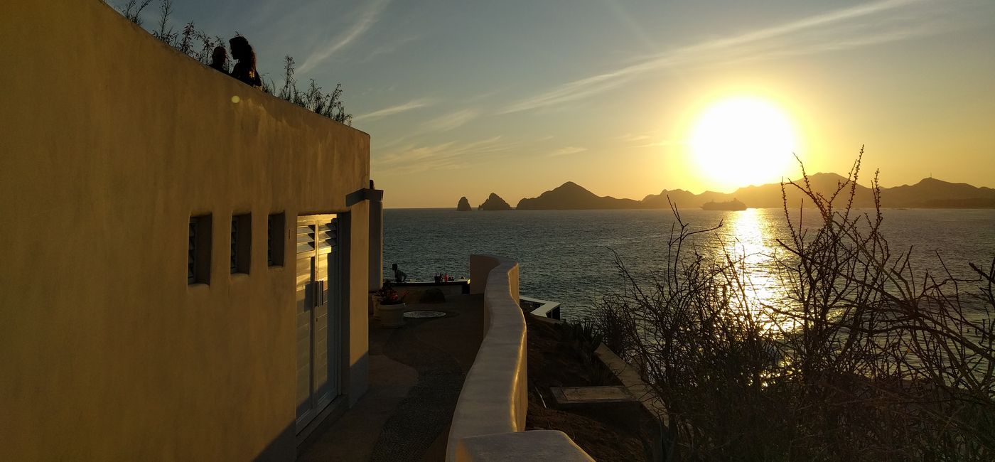 Image: Coucher de soleil à Playa del Rey, Cabo San Lucas (Photo Credit: Bert Archer)