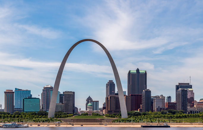 View of St. Louis and the historic Gateway Arch in Missouri.