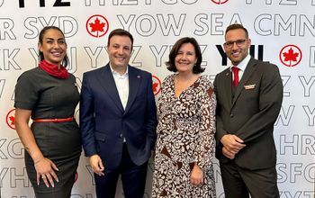 Mark Galardo, Lisa Pierce et équipe Air Canada