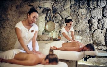 Couples massage at Muluk Spa