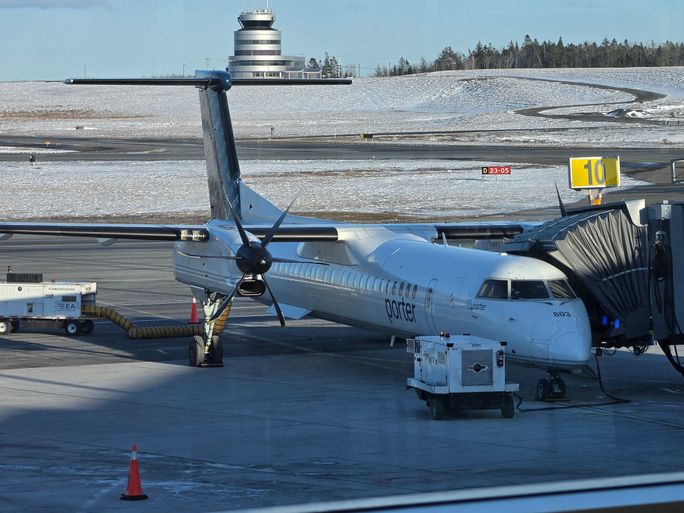Porter Dash-8 Halifax Porter Dash-8 Halifax