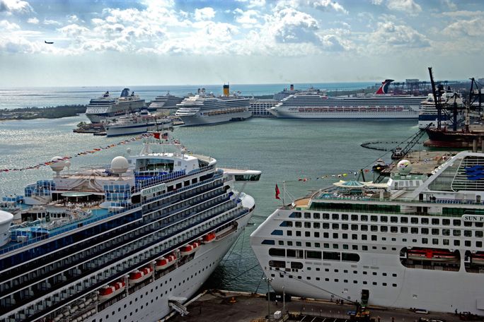 Busy cruise day at Port Everglades Busy cruise day at Port Everglades