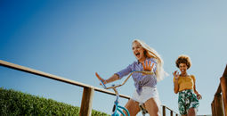 Days Inn by Wyndham Paying Besties to Re-Unite