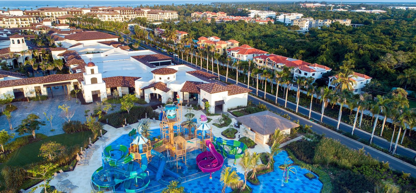 Image: Water Park in Lopesan Costa Bávaro Resort, Spa & Casino (Photo Credit: Lopesan Costa Bávaro Resort, Spa & Casino)