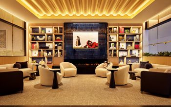 Inside the Chase Sapphire Lounge at Las Vegas