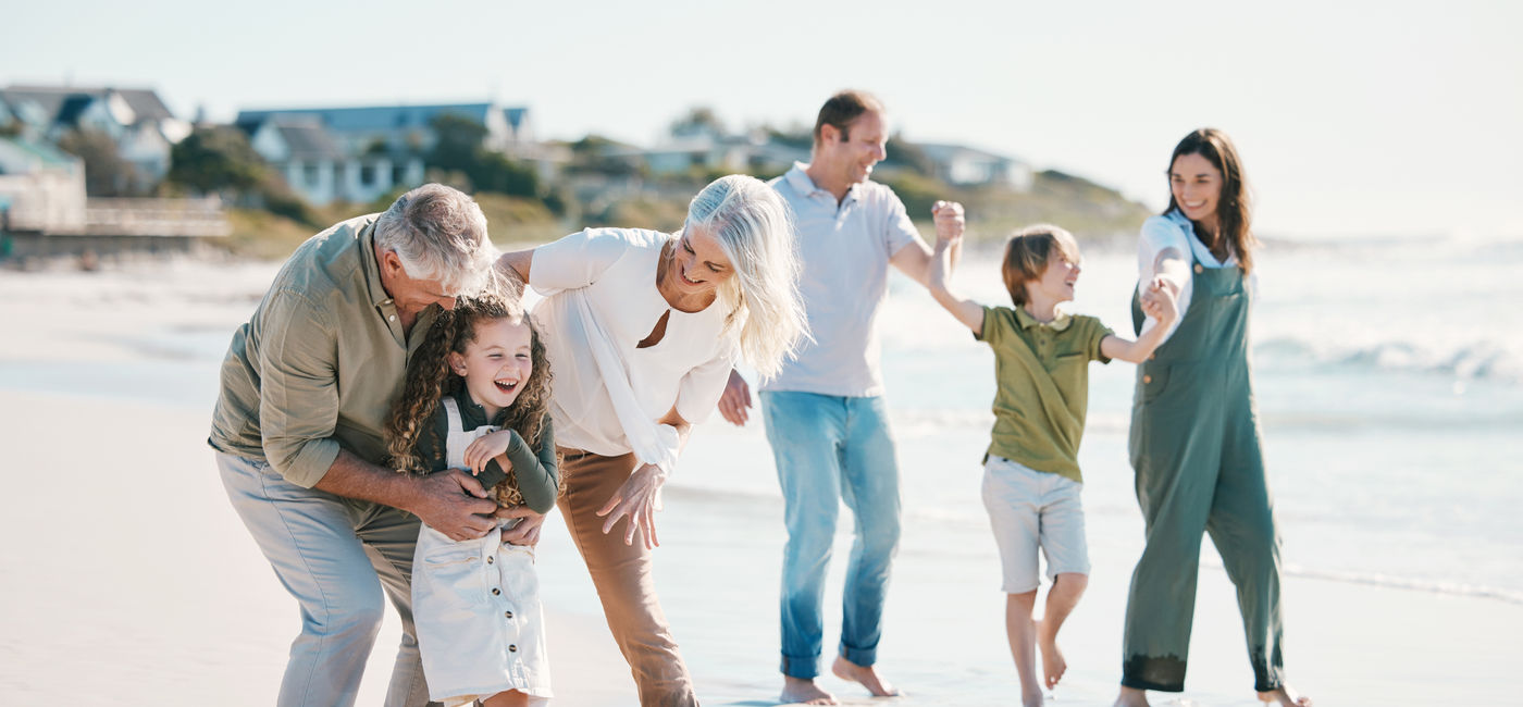 Image: Multi-generational travel continues to grow in popularity. (Photo Credit: Courtesy AdobeStock)