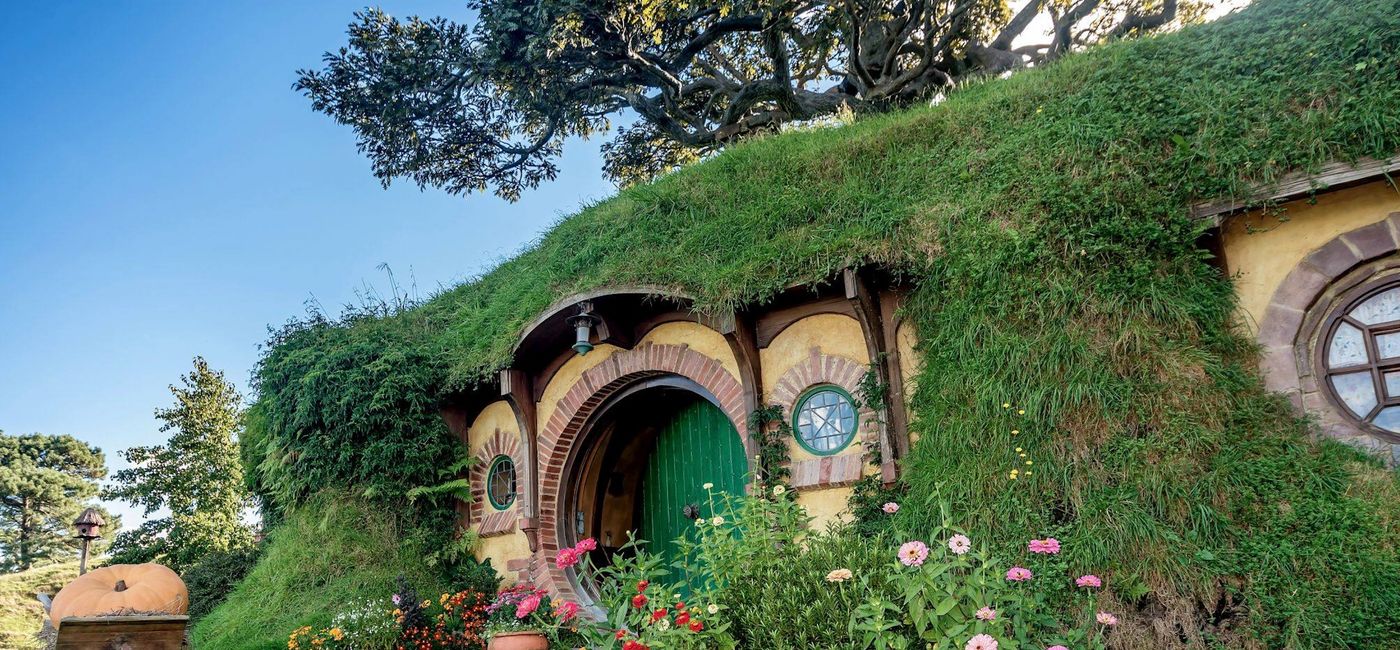 Image: Itinerary highlights include a tour of the Hobbiton Movie Set. (Source: iStock via Kensington)
