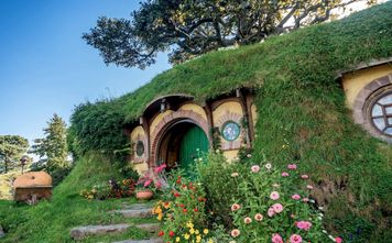 Kensington Marks 25 Years of ‘The Lord of the Rings’ With New Zealand Itinerary